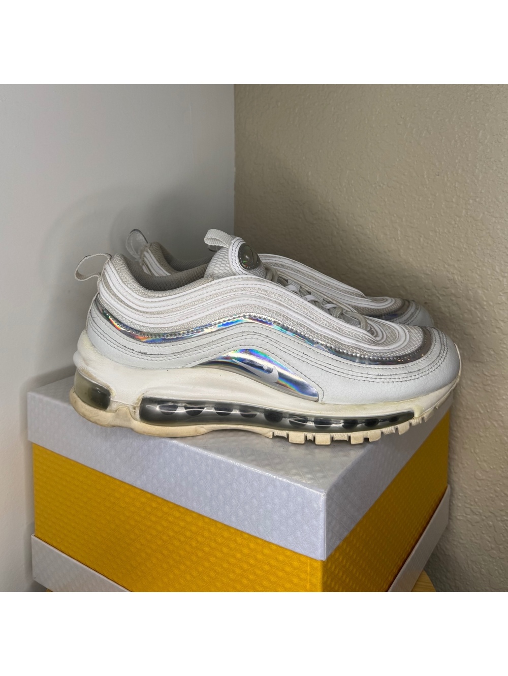 Nike Air Max 97 Iridescent White Women’s Size 6 CJ9706-100 Holographic